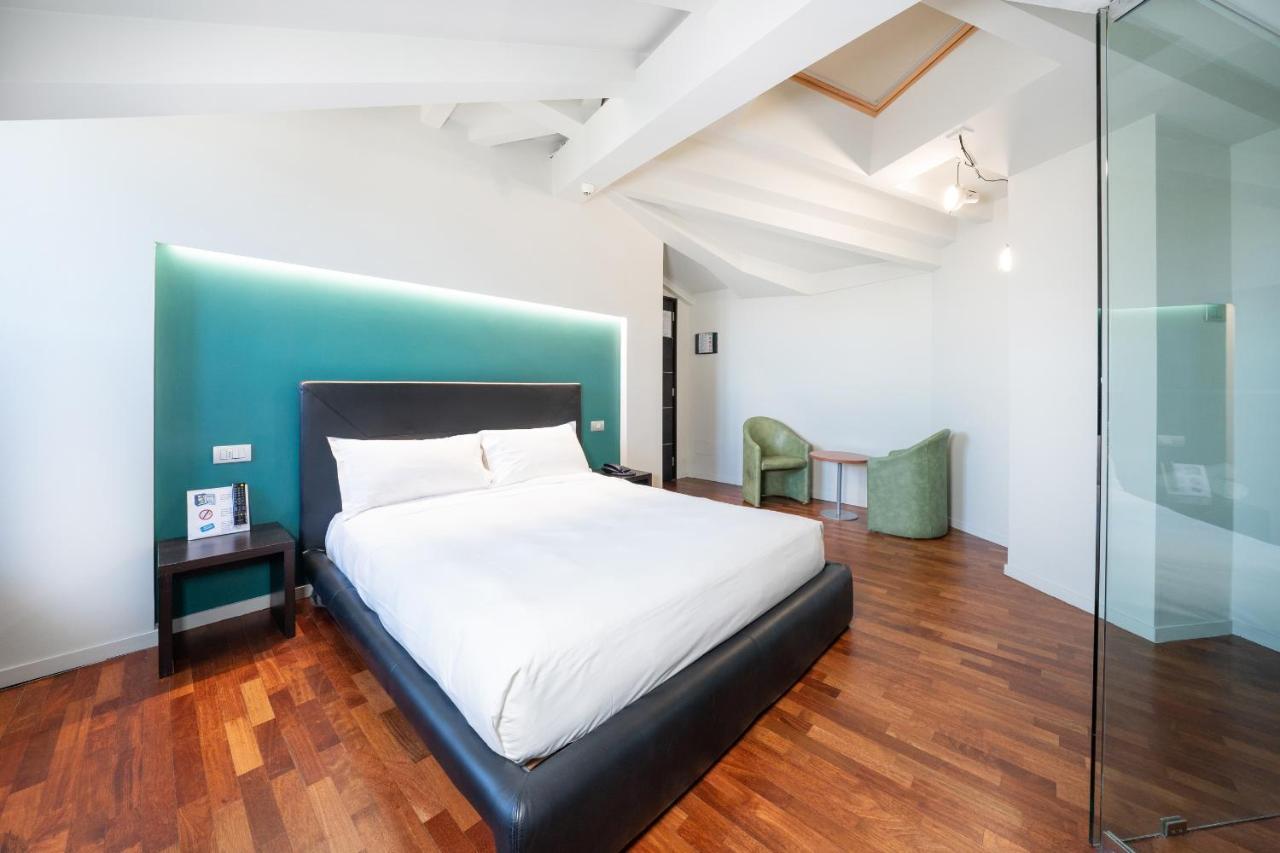 Siriohotel Dormelletto Eksteriør billede